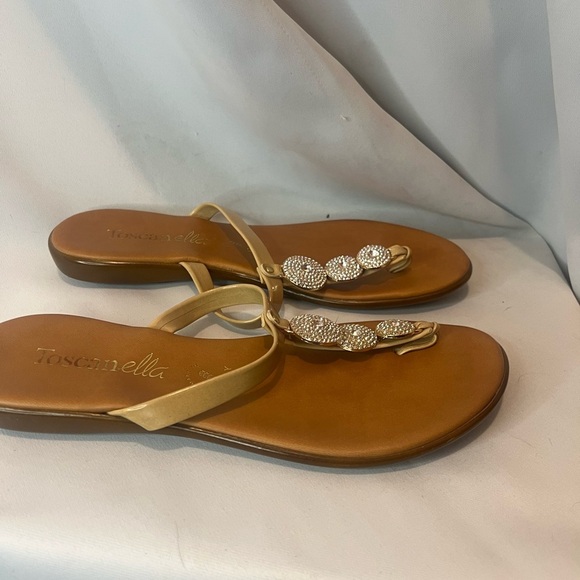 Gold and Brown  Toscanella Thong Sandals with Metallic Embellishments Size 8 - Picture 3 of 6